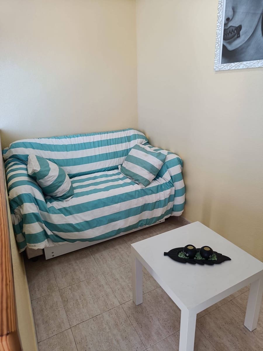 2 soveværelse Rækkehus til salg i Orihuela Costa med swimmingpool - € 265.000 (Ref: 9308616)