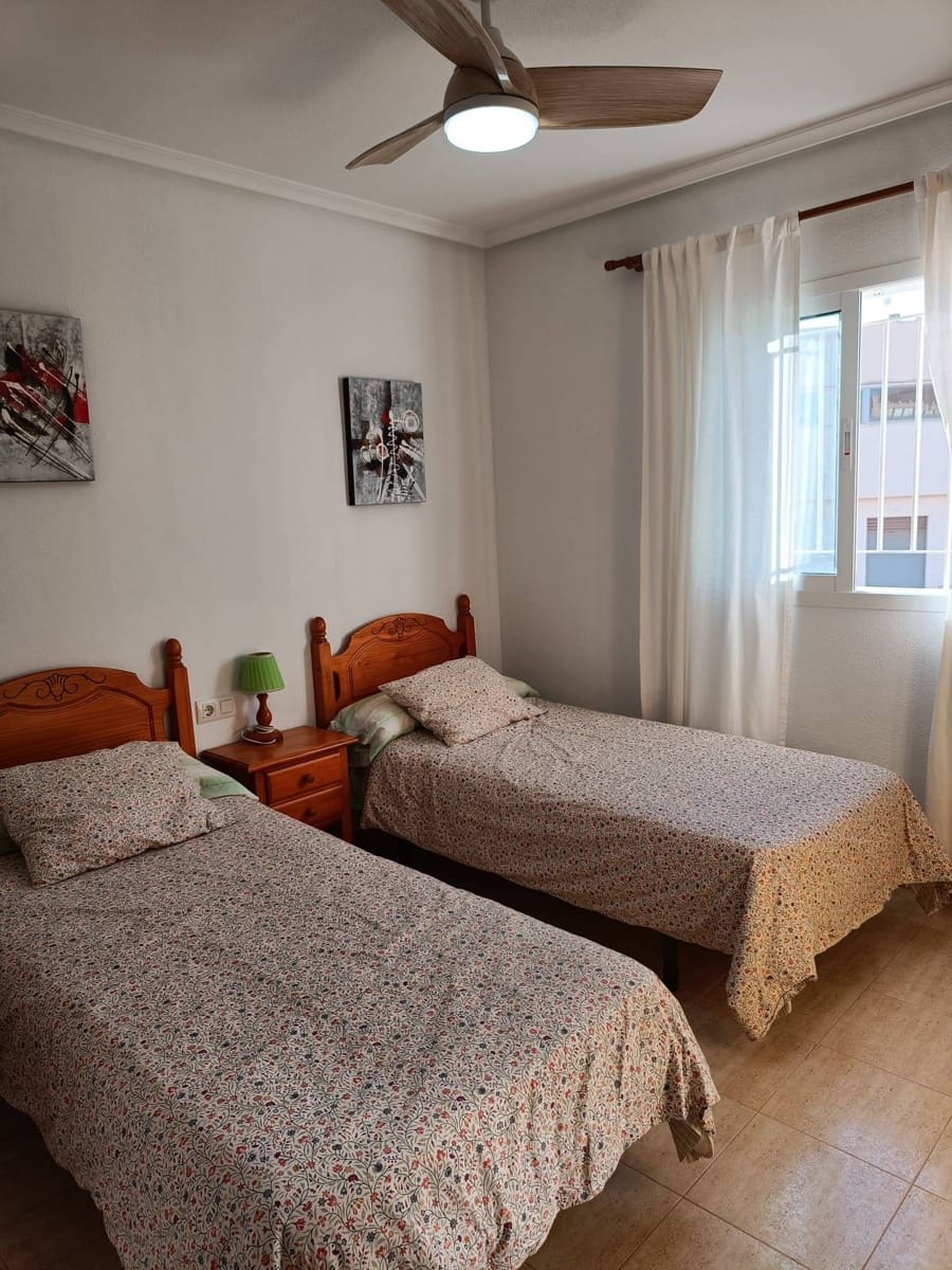 2 soveværelse Rækkehus til salg i Orihuela Costa med swimmingpool - € 265.000 (Ref: 9308616)