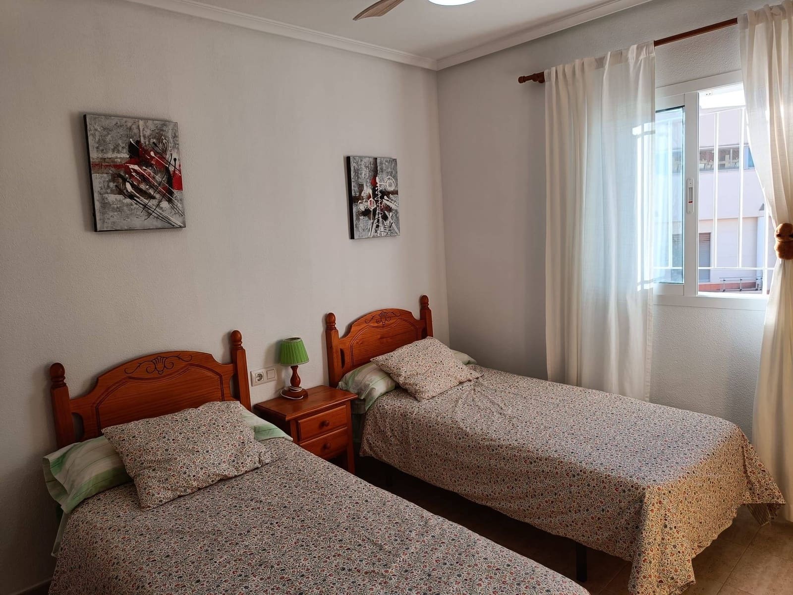 2 soveværelse Rækkehus til salg i Orihuela Costa med swimmingpool - € 265.000 (Ref: 9308616)