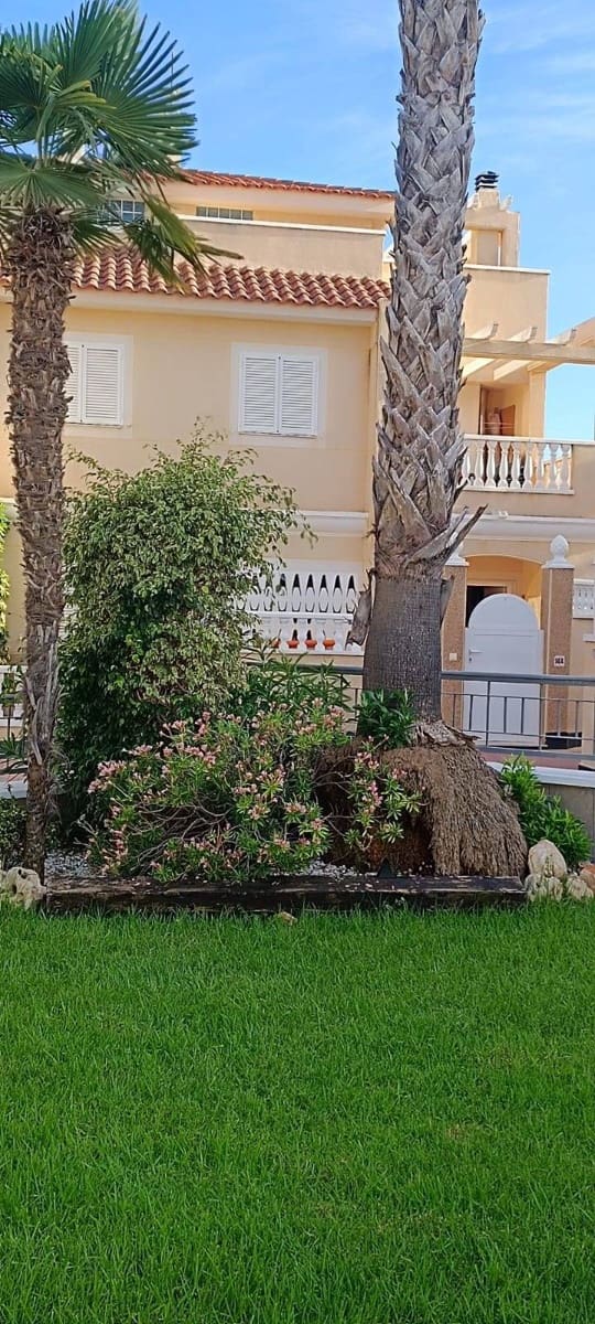 2 sypialnia Dom szeregowy na sprzedaż w Orihuela Costa z basenem - 265 000 € (Ref: 9308616)