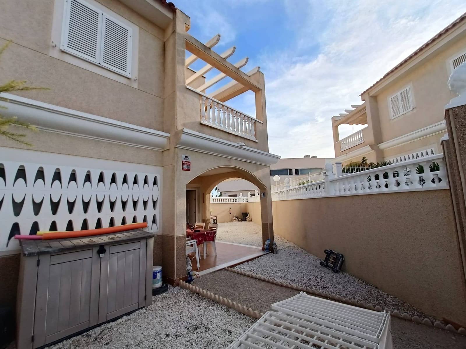 2 sypialnia Dom szeregowy na sprzedaż w Orihuela Costa z basenem - 265 000 € (Ref: 9308616)