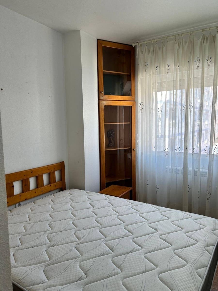 2 makuuhuone Asunto myytävänä paikassa Torrevieja mukana uima-altaan - 136 000 € (Ref: 9310991)