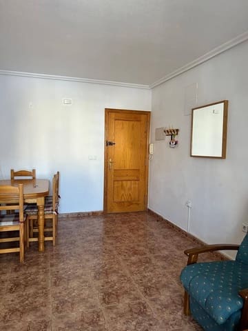 2 makuuhuone Asunto myytävänä paikassa Torrevieja mukana uima-altaan - 136 000 € (Ref: 9310991)