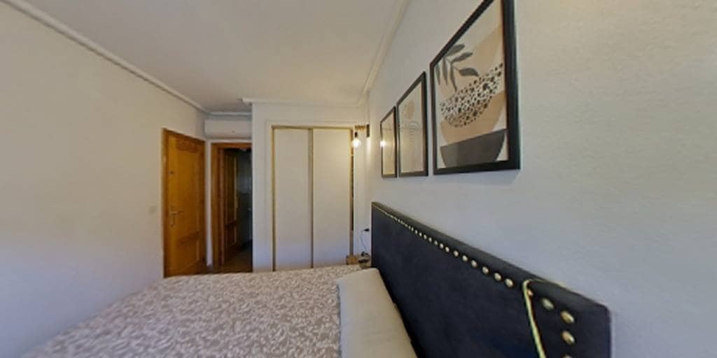 Piso de 3 habitaciones en Torrevieja en venta con piscina - 199.900 € (Ref: 9338148)