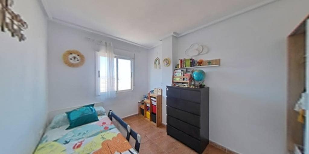 Piso de 3 habitaciones en Torrevieja en venta con piscina - 199.900 € (Ref: 9338148)