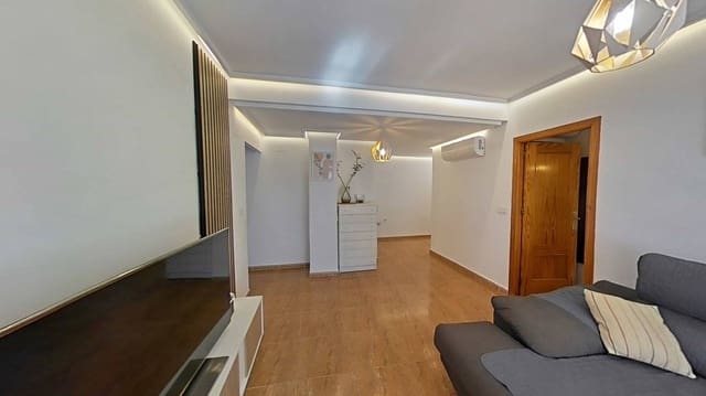 Piso de 3 habitaciones en Playa de los Locos, Torrevieja en venta con piscina - 199.900 € (Ref: 9338148)