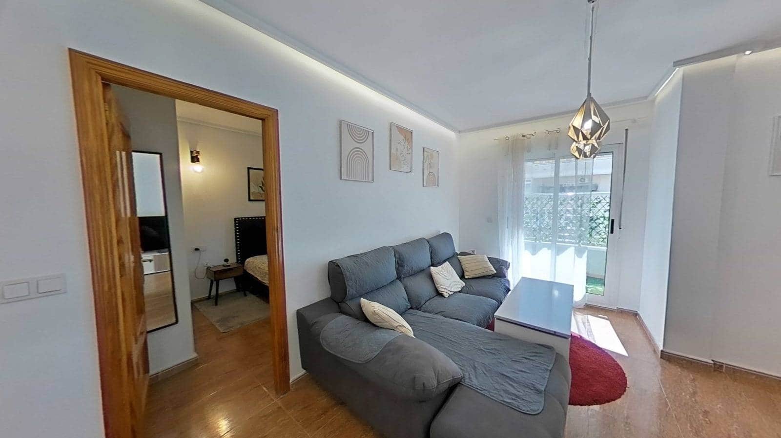 Piso de 3 habitaciones en Torrevieja en venta con piscina - 199.900 € (Ref: 9338148)