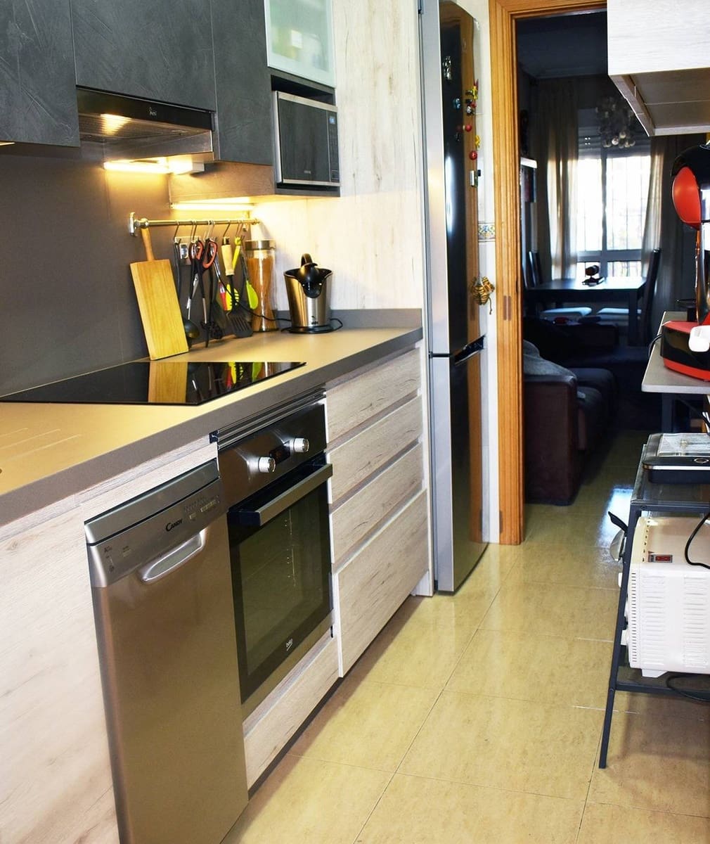 3 sypialnia Dom blizniak na sprzedaż w Torrevieja z basenem - 220 000 € (Ref: 9347444)