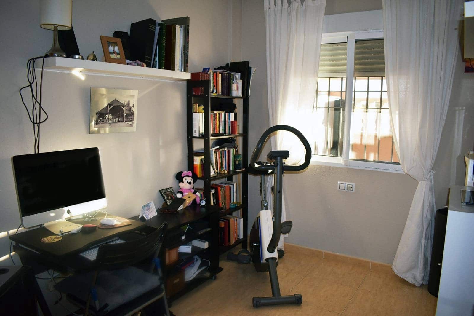 3 sypialnia Dom blizniak na sprzedaż w Torrevieja z basenem - 220 000 € (Ref: 9347444)