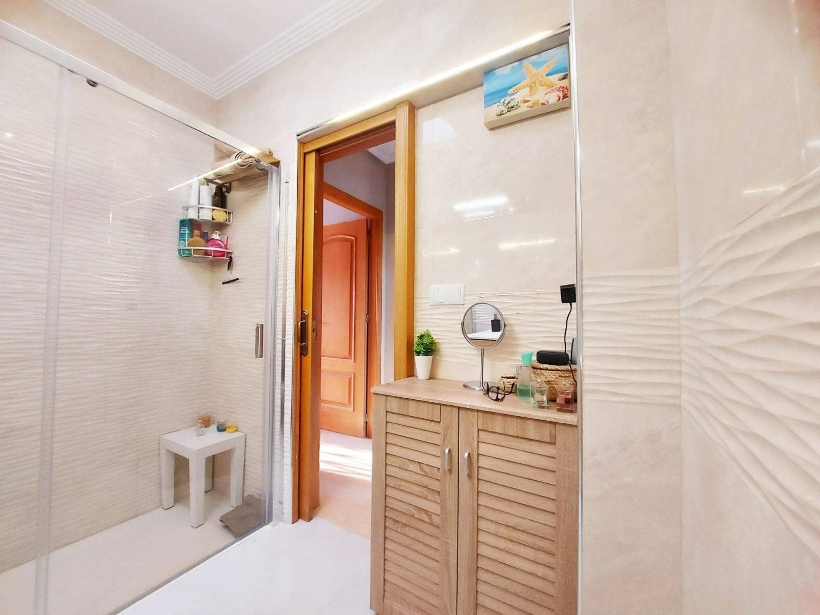 3 sypialnia Dom blizniak na sprzedaż w Torrevieja z basenem - 220 000 € (Ref: 9347444)