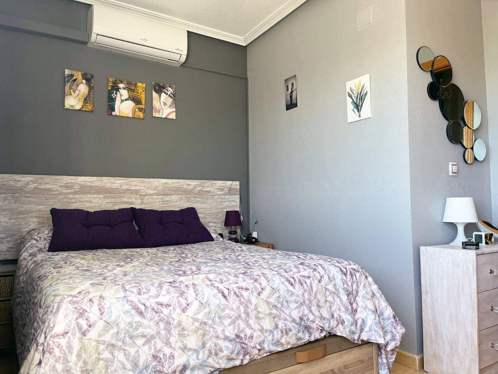 3 sypialnia Dom blizniak na sprzedaż w Torrevieja z basenem - 220 000 € (Ref: 9347444)