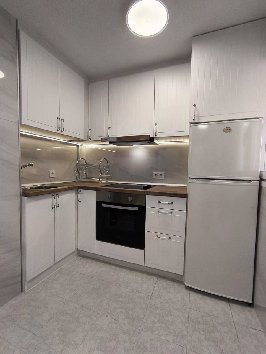 1 bedroom Loft for sale in Torrevieja with pool - € 106,000 (Ref: 9349668)