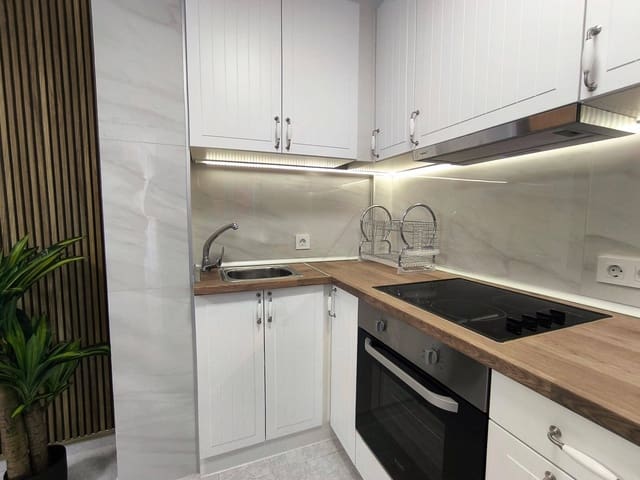 1 Zimmer Loft zu verkaufen in Playa de los Locos, Torrevieja mit Pool - 106.000 € (Ref: 9349668)