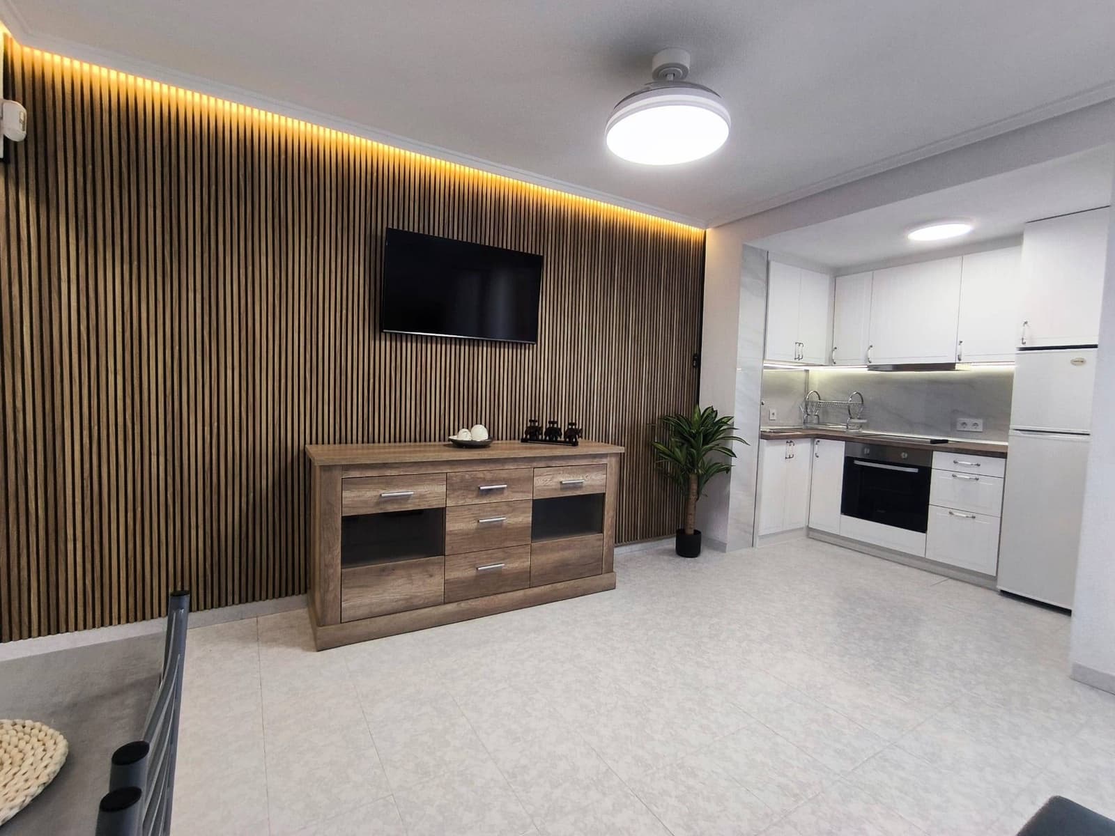 1 bedroom Loft for sale in Torrevieja with pool - € 106,000 (Ref: 9349668)