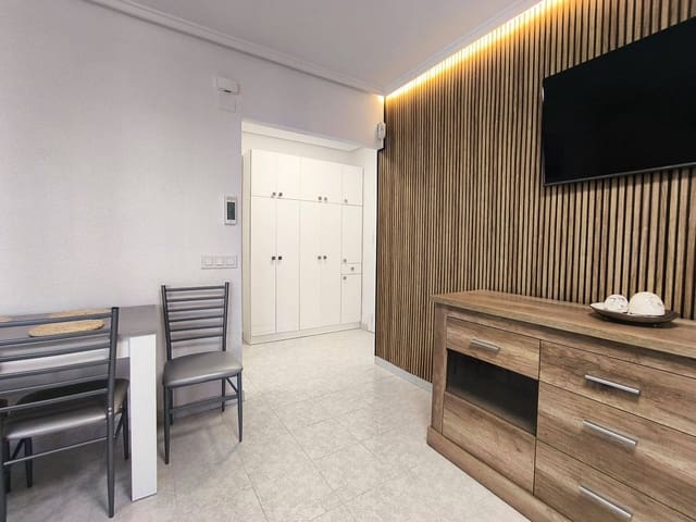 1 Zimmer Loft zu verkaufen in Playa de los Locos, Torrevieja mit Pool - 106.000 € (Ref: 9349668)