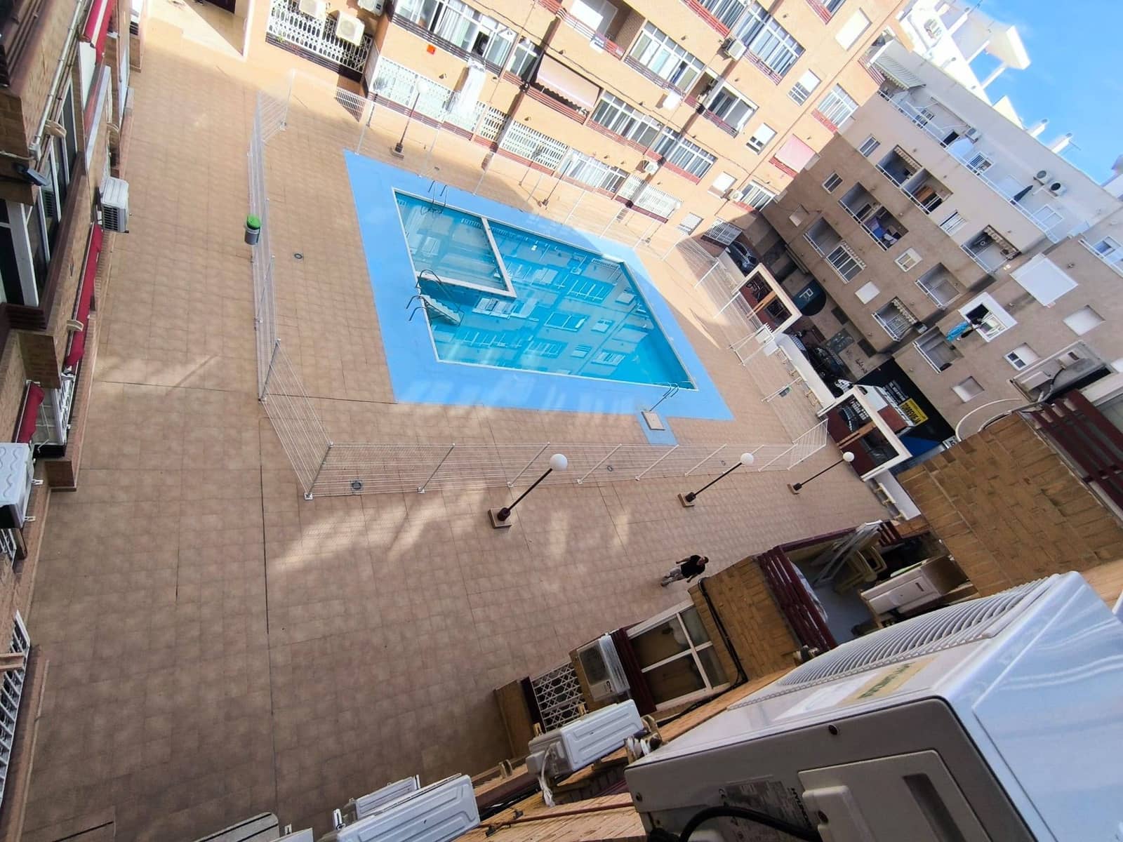 1 bedroom Loft for sale in Torrevieja with pool - € 106,000 (Ref: 9349668)