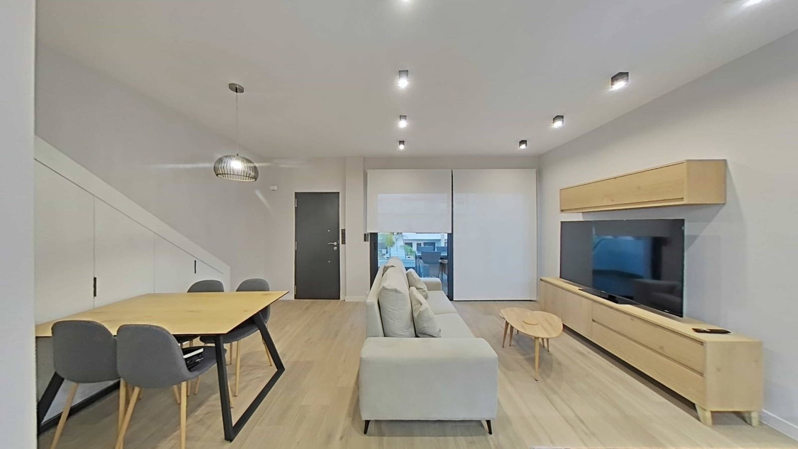 2 bedroom Penthouse for rent in Orihuela Costa - € 1,500 (Ref: 9355950)