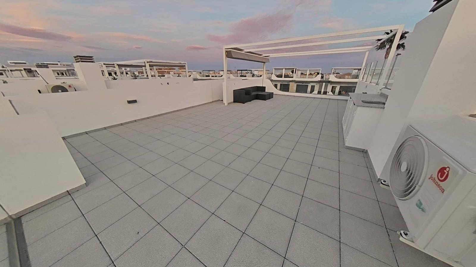 2 bedroom Penthouse for rent in Orihuela Costa - € 1,500 (Ref: 9355950)