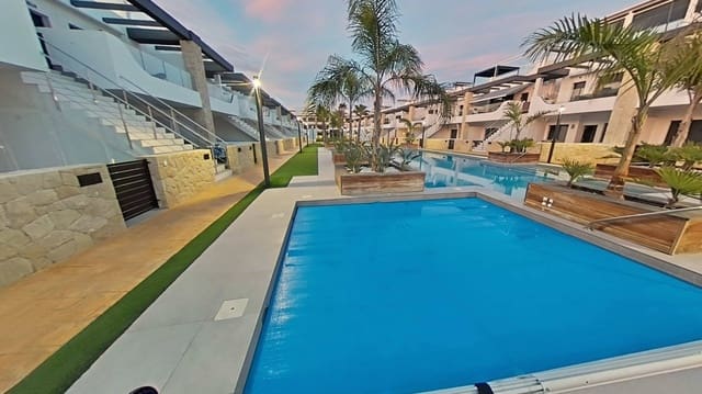 2 bedroom Penthouse for rent in Punta Prima, Orihuela - € 1,500 (Ref: 9355950)