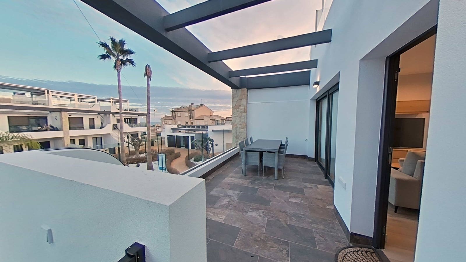 2 bedroom Penthouse for rent in Orihuela Costa - € 1,500 (Ref: 9355950)