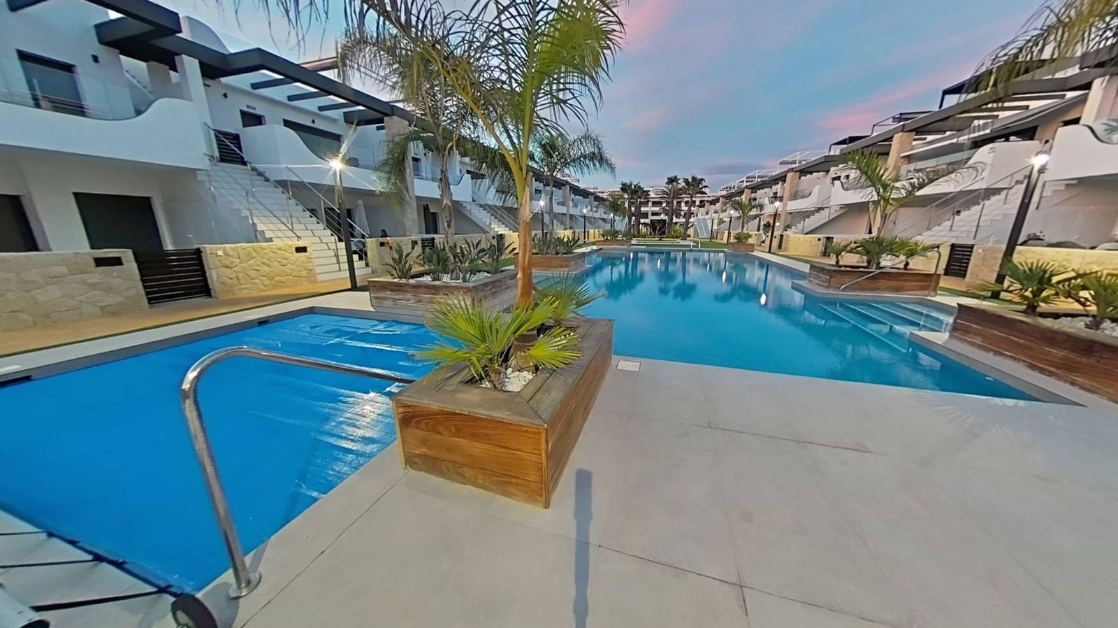 2 bedroom Penthouse for rent in Orihuela Costa - € 1,500 (Ref: 9355950)