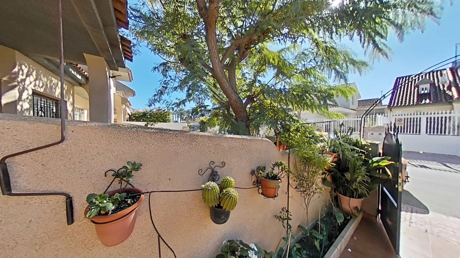 2 bedroom Terraced Villa for sale in Santiago de la Ribera with garage - € 150,000 (Ref: 9355951)