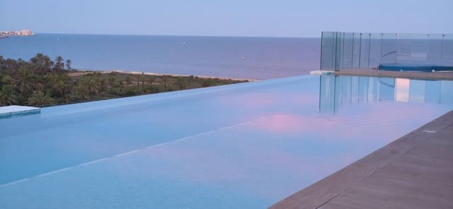 2 makuuhuone Huoneisto vuokrattavana paikassa Punta Prima, Torrevieja mukana uima-altaan 
autotalli - 1 600 € (Ref: 9367685)