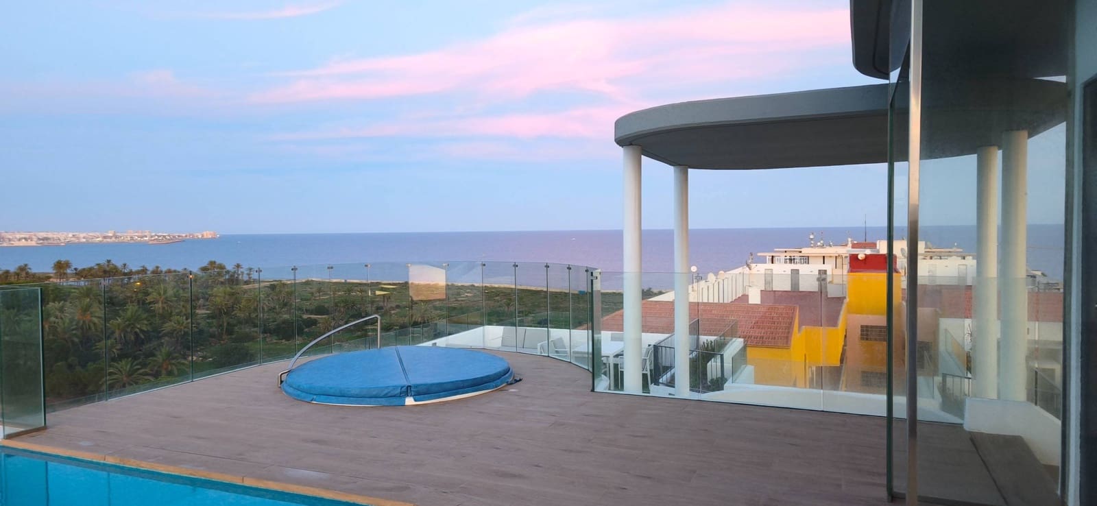 2 bedroom Apartment for rent in Punta Prima with pool garage - € 1,600 (Ref: 9367685)