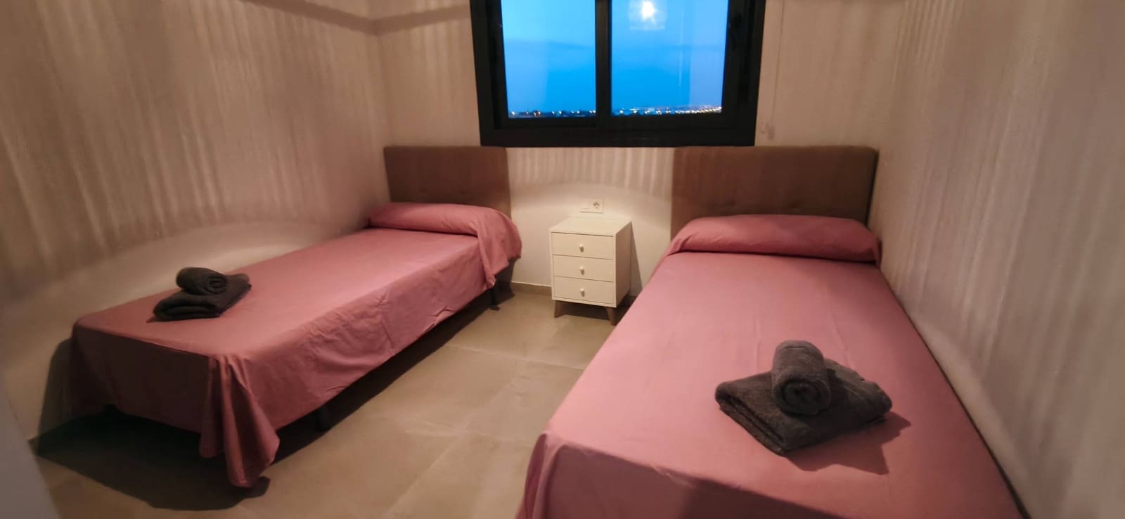 2 bedroom Apartment for rent in Punta Prima with pool garage - € 1,600 (Ref: 9367685)