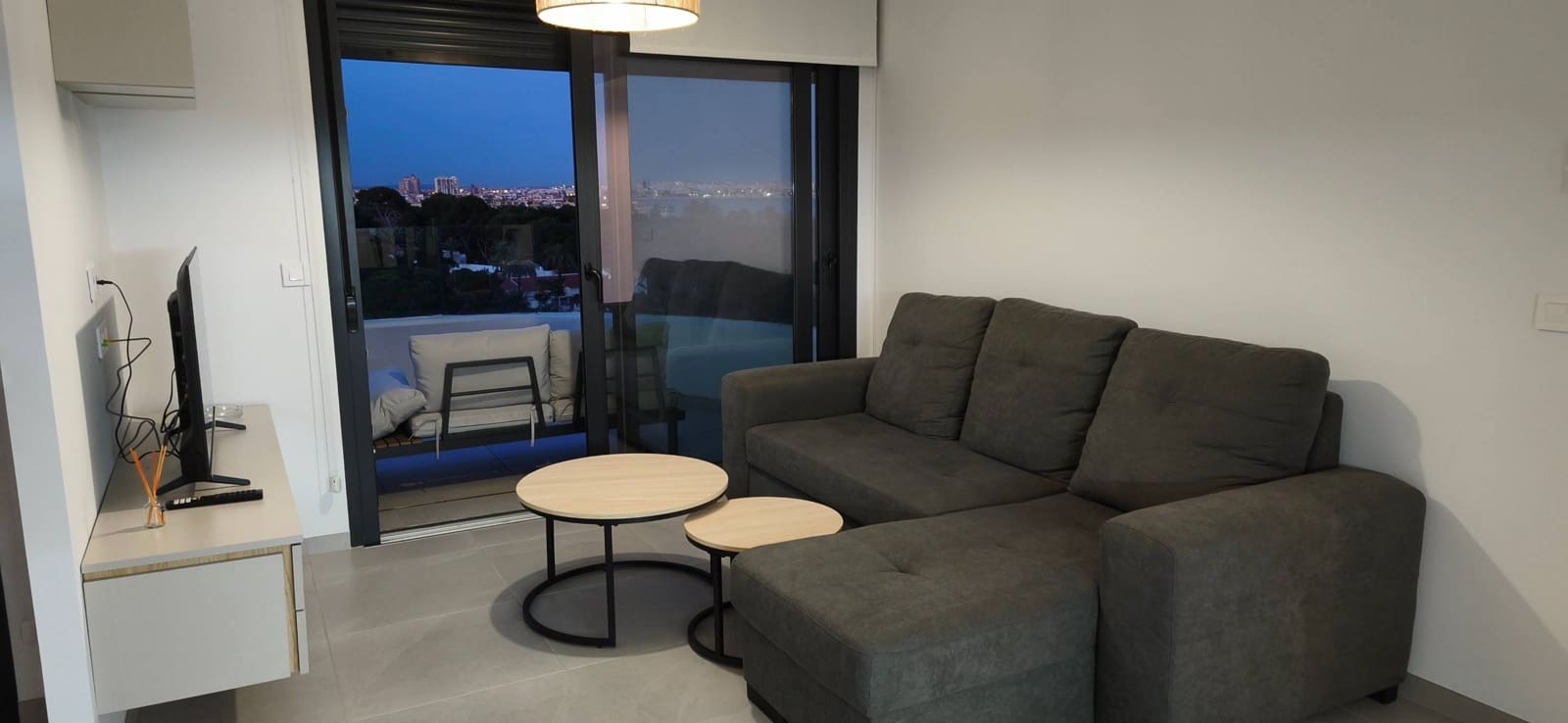 2 bedroom Apartment for rent in Punta Prima with pool garage - € 1,600 (Ref: 9367685)