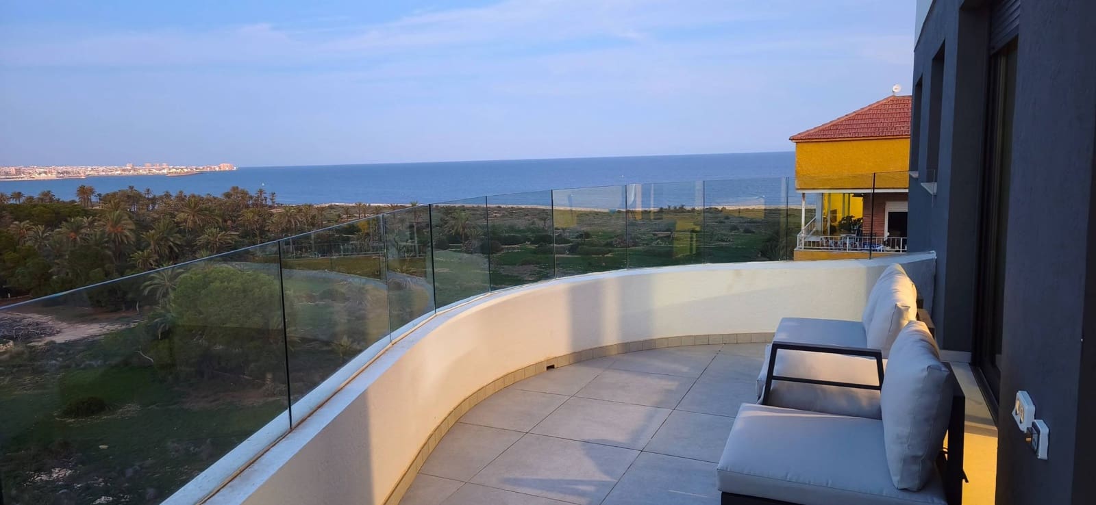 2 bedroom Apartment for rent in Punta Prima with pool garage - € 1,600 (Ref: 9367685)