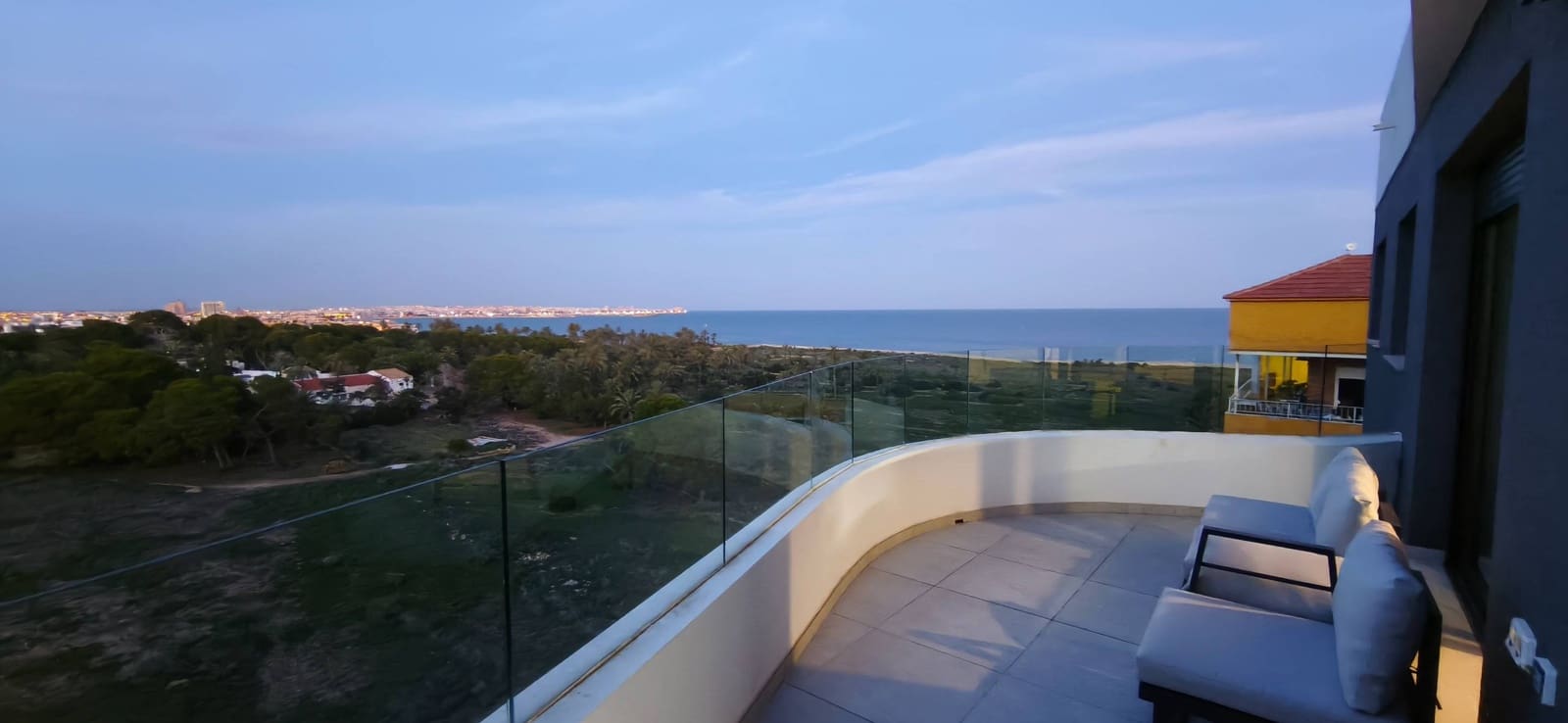 2 bedroom Apartment for rent in Punta Prima with pool garage - € 1,600 (Ref: 9367685)