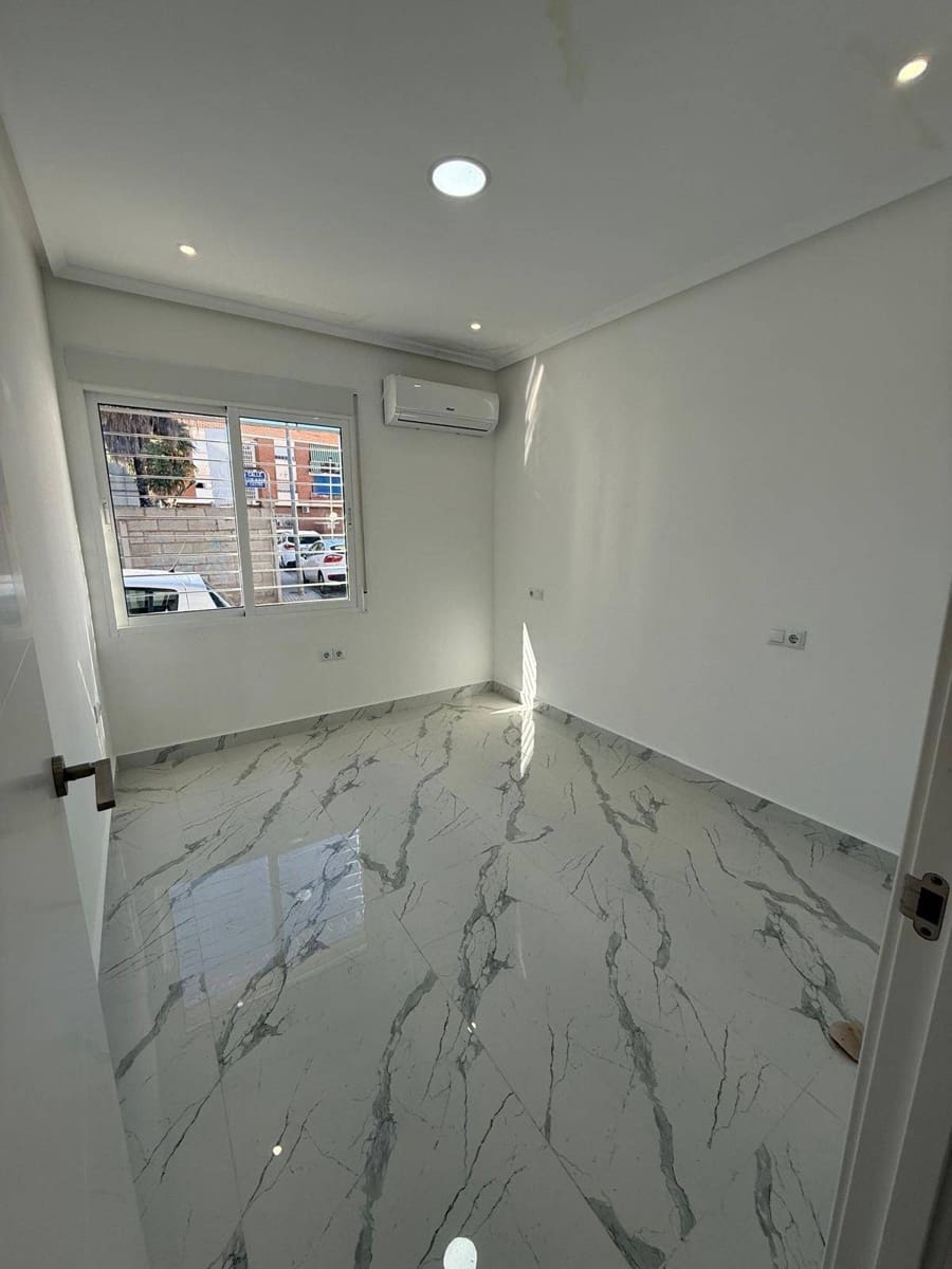 3 slaapkamer Huis te koop in San Pedro del Pinatar met garage - € 315.000 (Ref: 9406742)