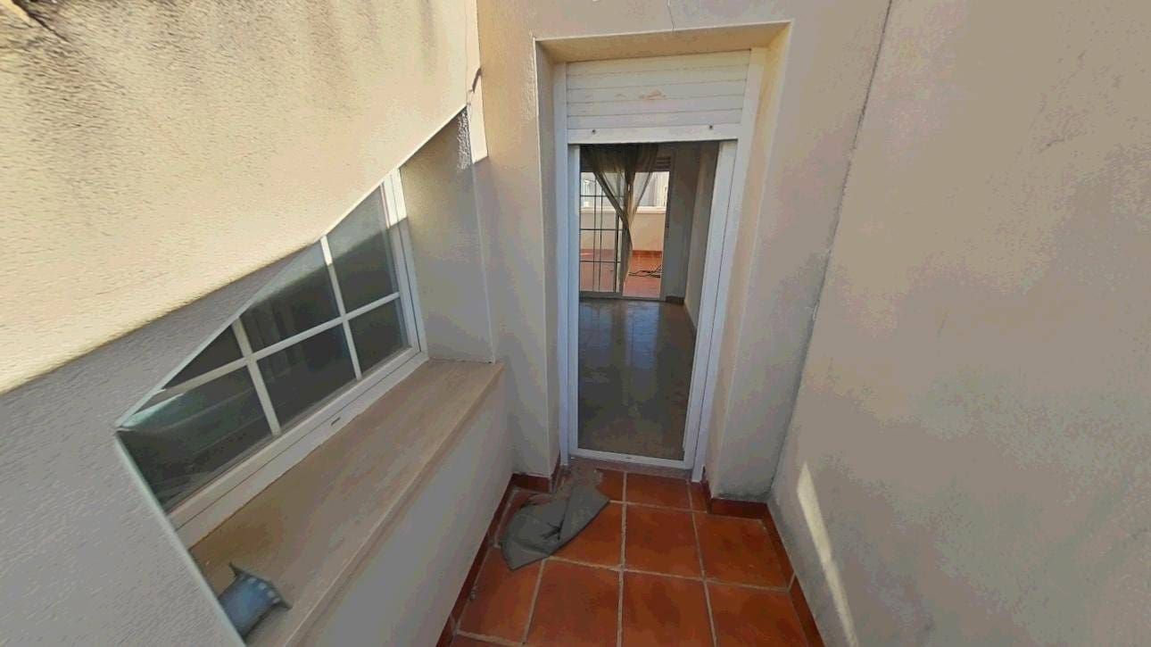 4 bedroom Terraced Villa for rent in Lo Pagan with garage - € 980 (Ref: 9551795)