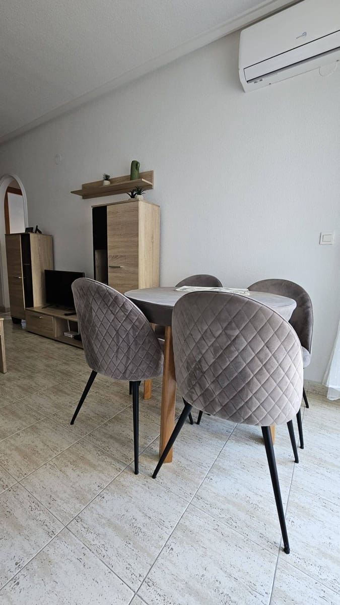 3 chambre Penthouse à vendre à Torrevieja avec piscine - 167 200 € (Ref: 9555987)