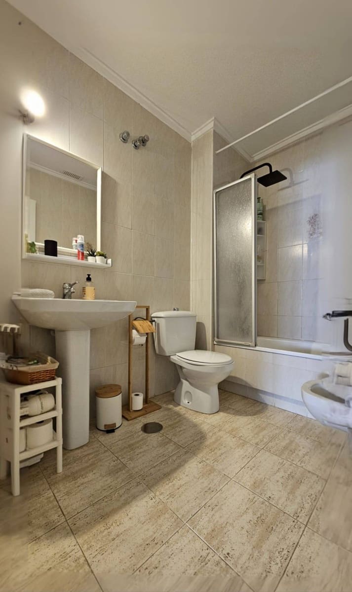 3 chambre Penthouse à vendre à Torrevieja avec piscine - 167 200 € (Ref: 9555987)