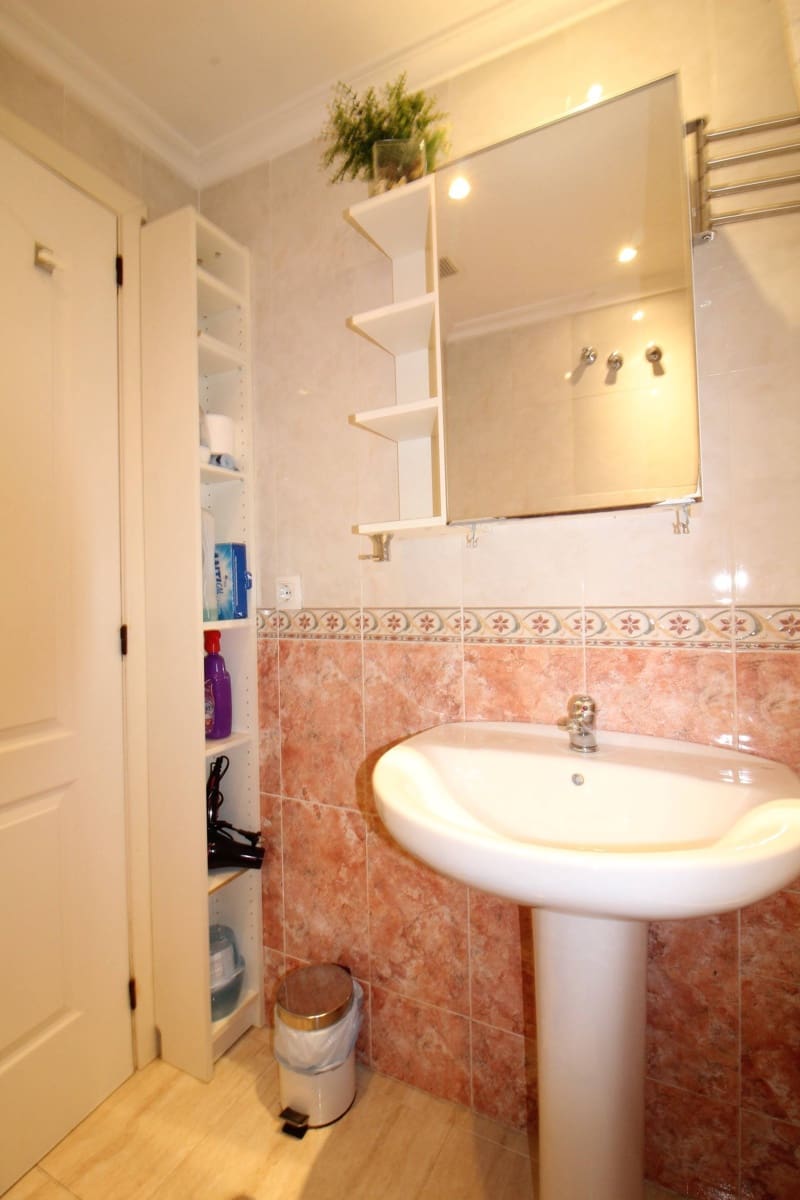 2 sovrum Lägenhet till salu i Torrevieja med pool - 130 200 € (Ref: 9591418)