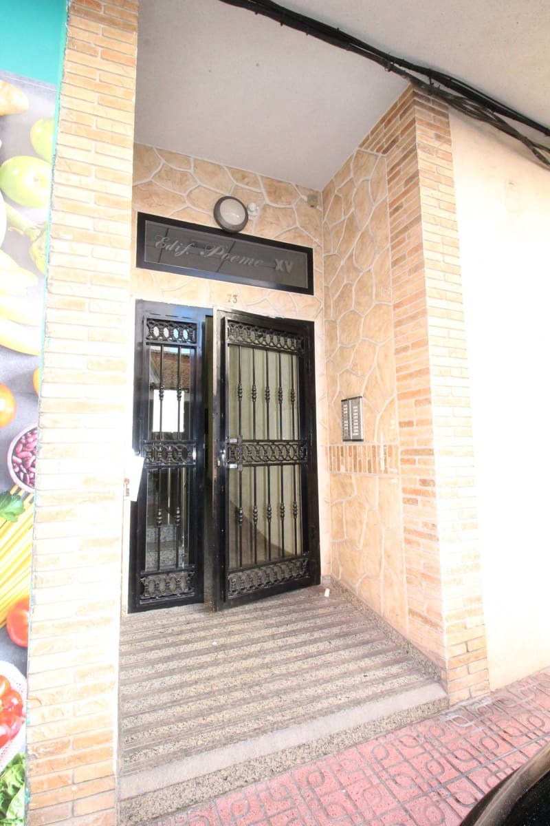 2 slaapkamer Appartement te koop in Torrevieja - € 137.000 (Ref: 9591418)