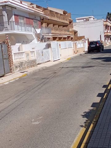 5 quarto Moradia em Banda para venda em Torre de la Horadada, Pilar de la Horadada - 223 000 € (Ref: 9611663)