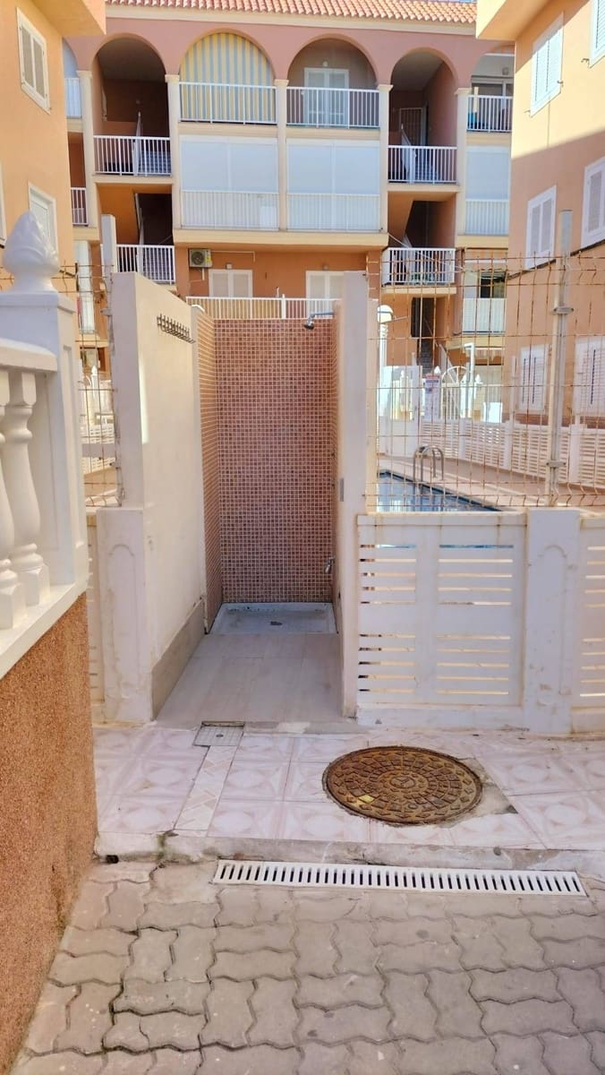 2 camera da letto Attico in vendita in Torrevieja con piscina - 170.000 € (Rif: 9615979)
