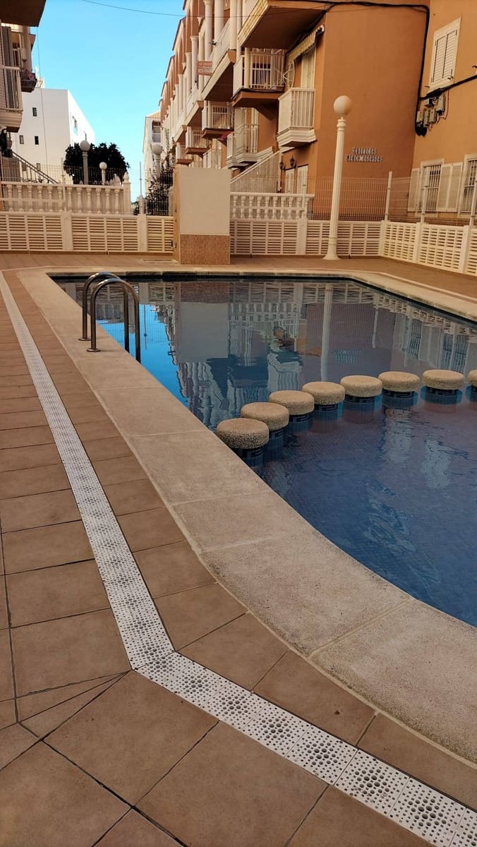 2 camera da letto Attico in vendita in Torrevieja con piscina - 170.000 € (Rif: 9615979)