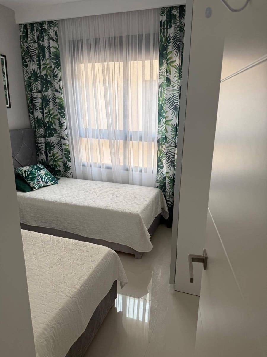 2 soveværelse Lejlighed til salg i Torre de la Horadada med swimmingpool - € 330.000 (Ref: 9619419)