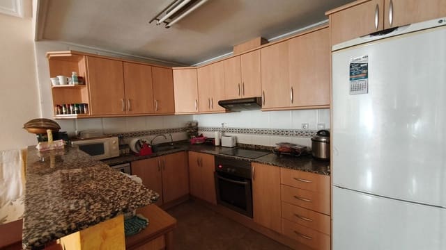 4 chambre Appartement à vendre à Torrevieja - 171 000 € (Ref: 9645156)