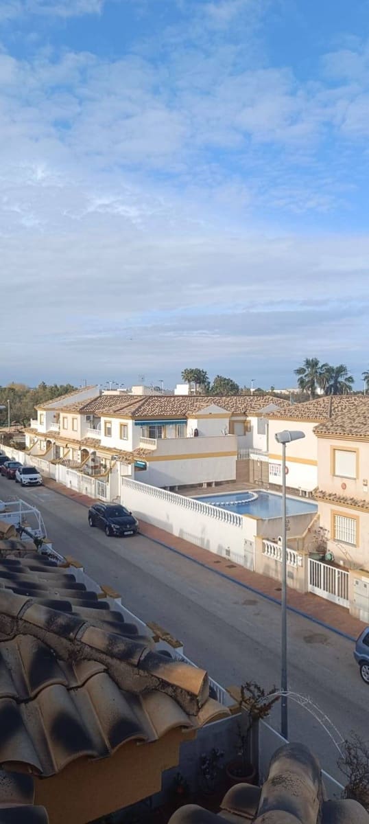 3 chambre Villa/Maison Mitoyenne à vendre à San Pedro del Pinatar avec piscine - 190 900 € (Ref: 9726761)