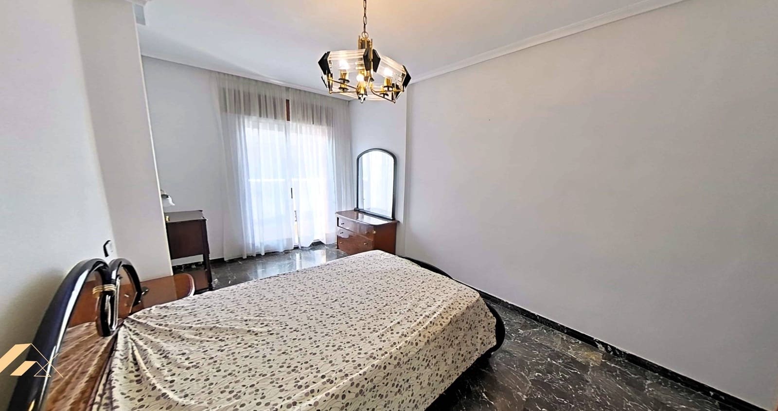 4 bedroom Apartment for sale in Pilar de la Horadada with garage - € 199,900 (Ref: 9808094)