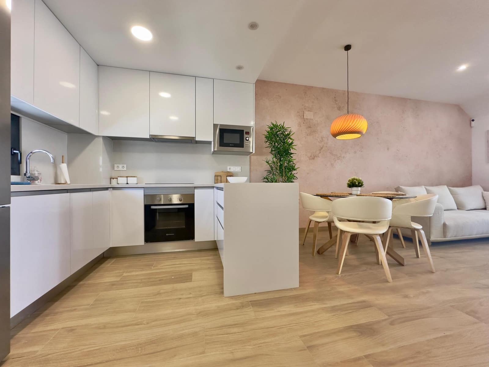 Bungalow de 2 habitaciones en Los Balcones en venta con piscina garaje - 299.000 € (Ref: 9831847)