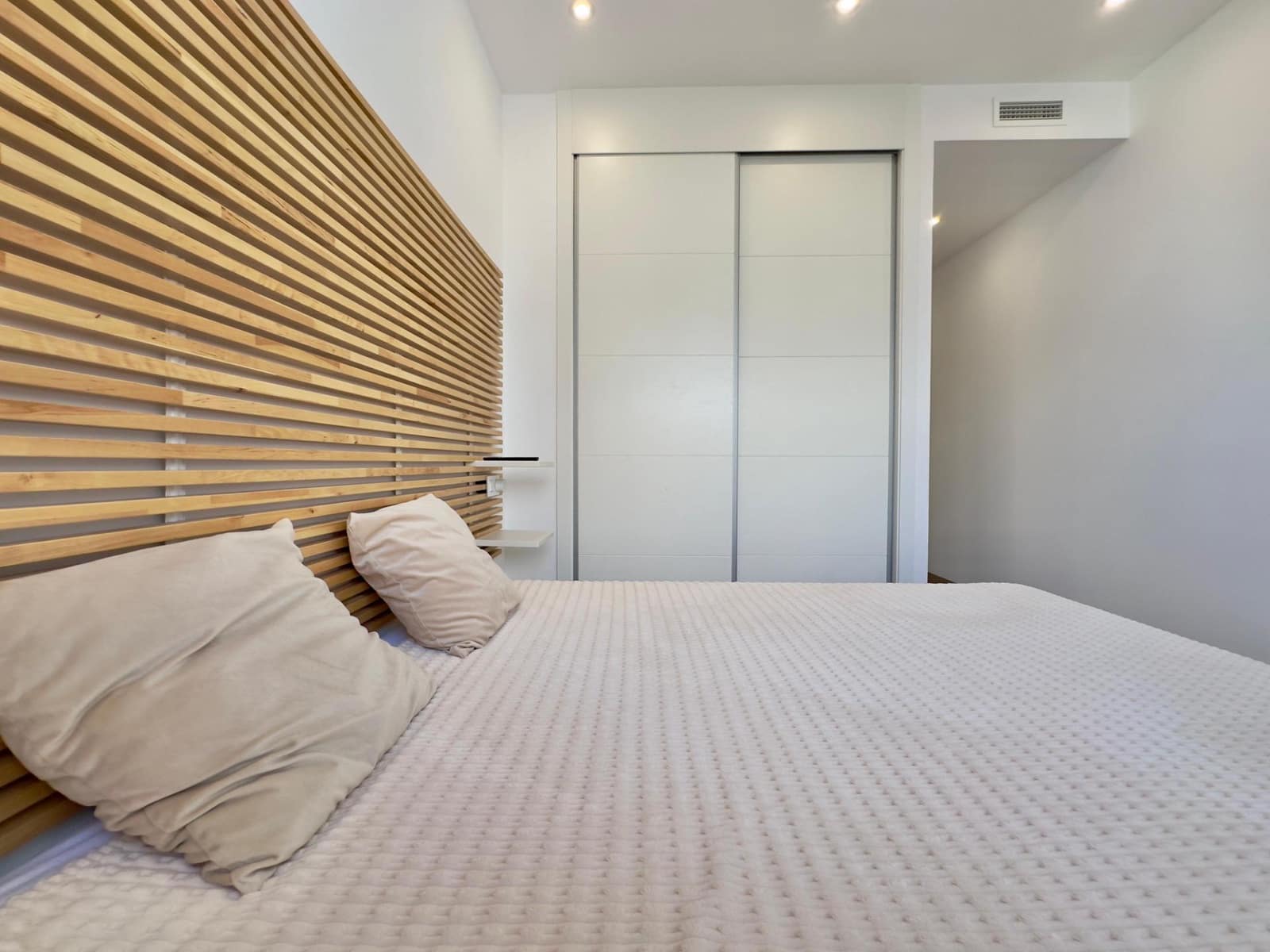 Bungalow de 2 habitaciones en Los Balcones en venta con piscina garaje - 299.000 € (Ref: 9831847)