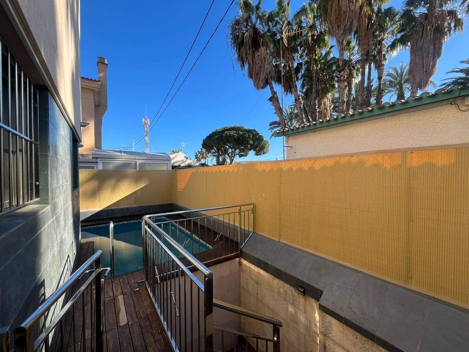 3 soveværelse Rækkehus til salg i Lo Pagan med swimmingpool - € 374.995 (Ref: 9831852)