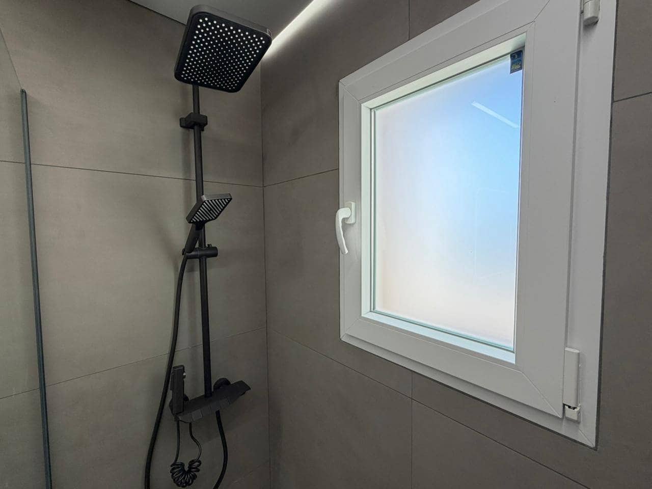 2 Zimmer Reihenhaus zu verkaufen in Torrevieja mit Pool - 219.900 € (Ref: 9831853)