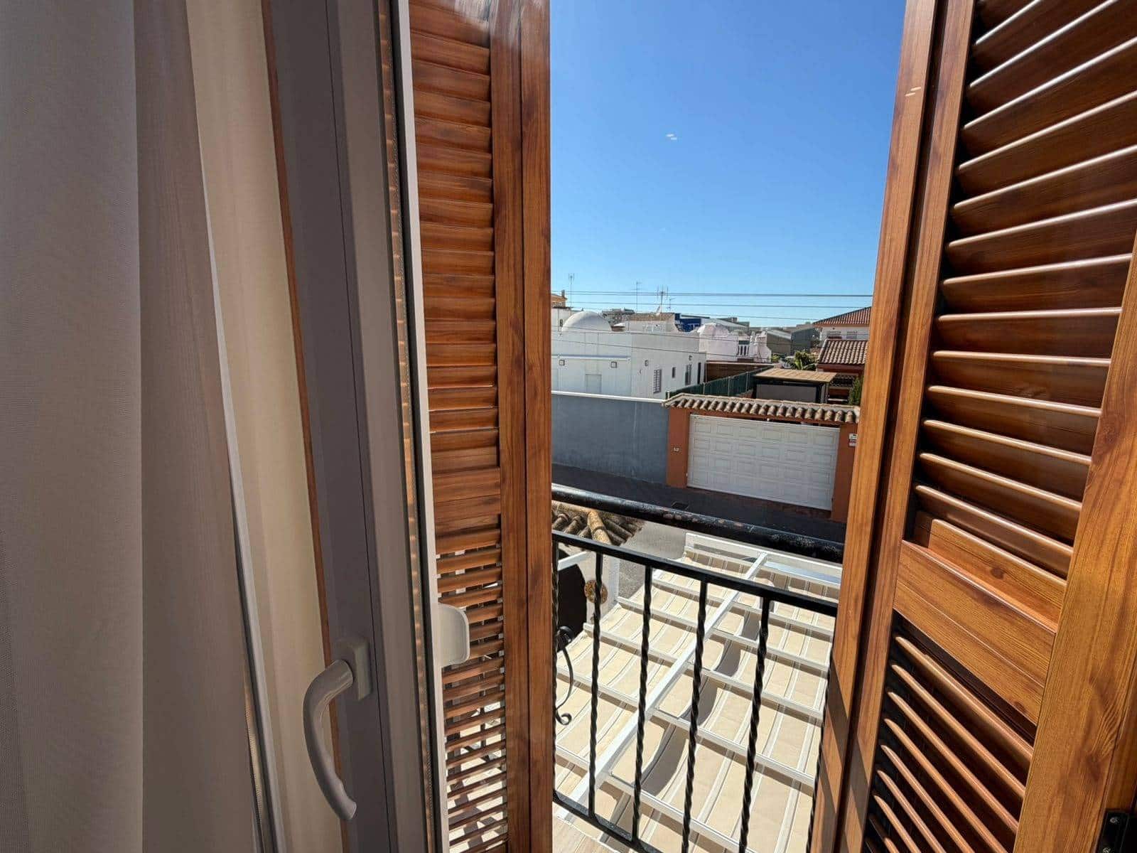 2 Zimmer Reihenhaus zu verkaufen in Torrevieja mit Pool - 219.900 € (Ref: 9831853)